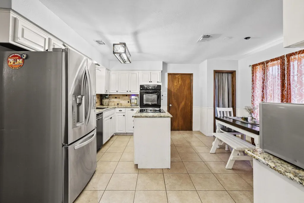 1847 County Road 4205 Bonham TX 75418