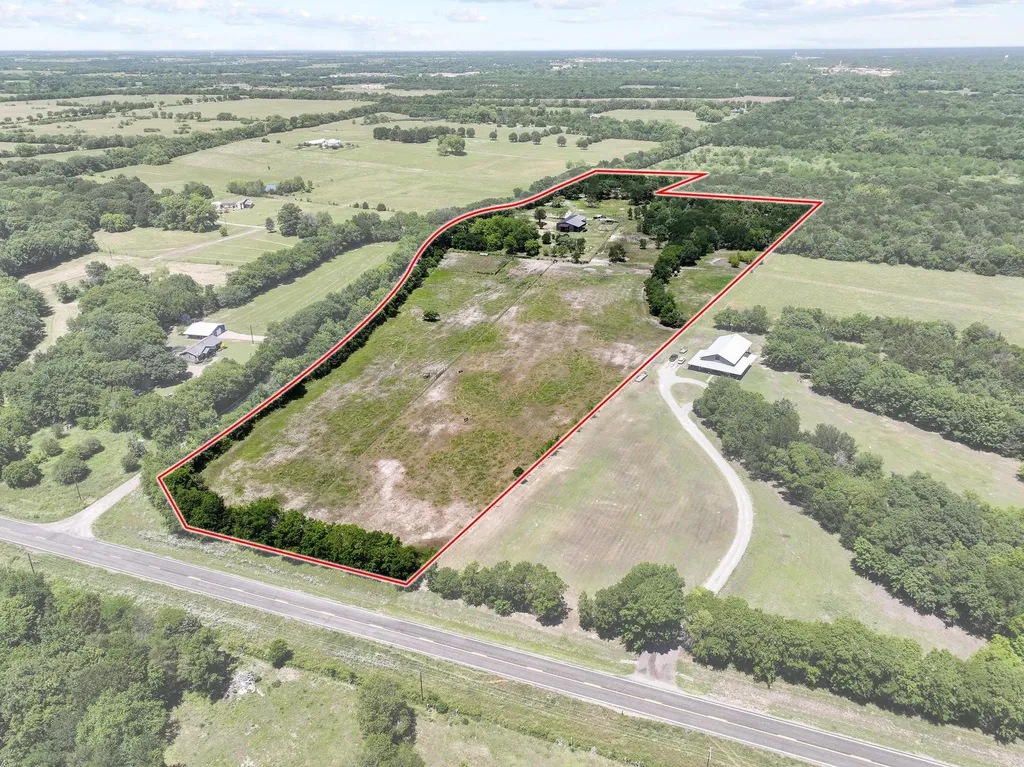 1847 County Road 4205 Bonham TX 75418