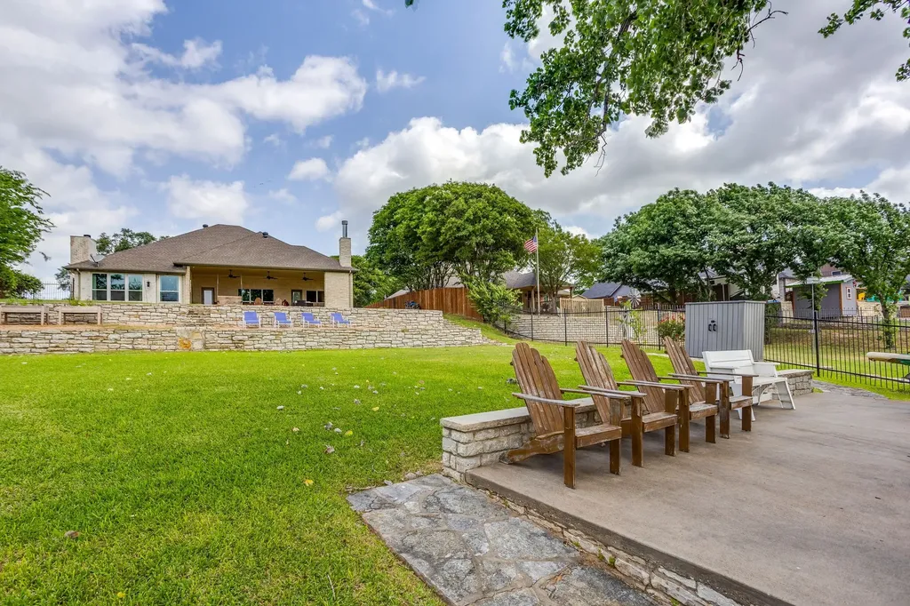 103 Casas Del Sur Street Granbury TX 76049