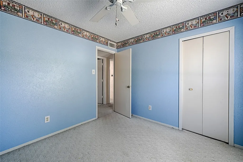 1901 Angelina Drive Garland TX 75040