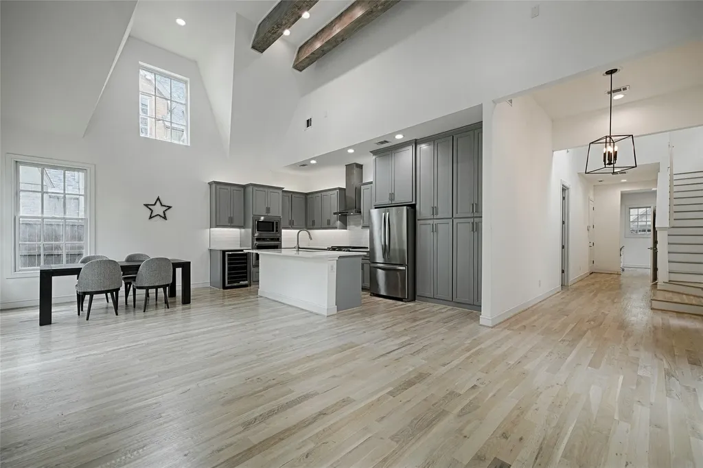 5067 Gaston Avenue Dallas TX 75214