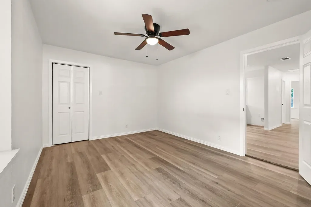 1108 Park Drive Denison TX 75020