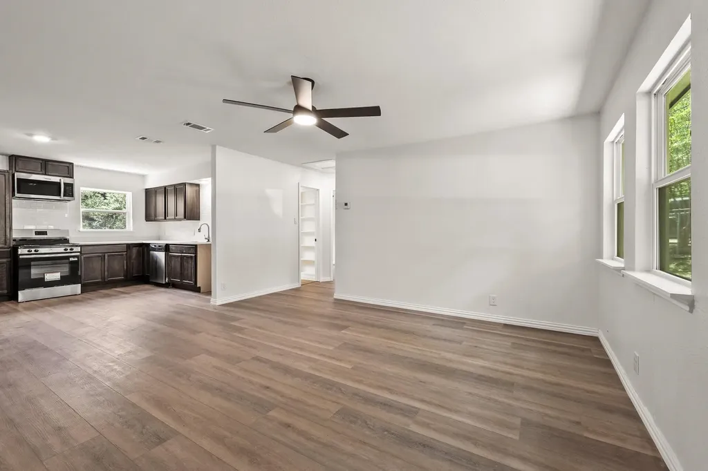 1108 Park Drive Denison TX 75020