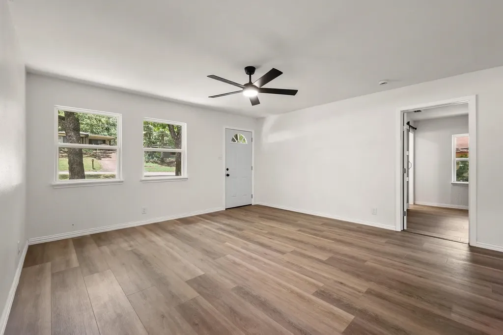 1108 Park Drive Denison TX 75020