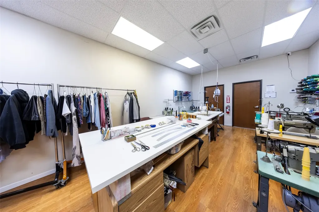 9986 Grapevine Highway Hurst TX 76054
