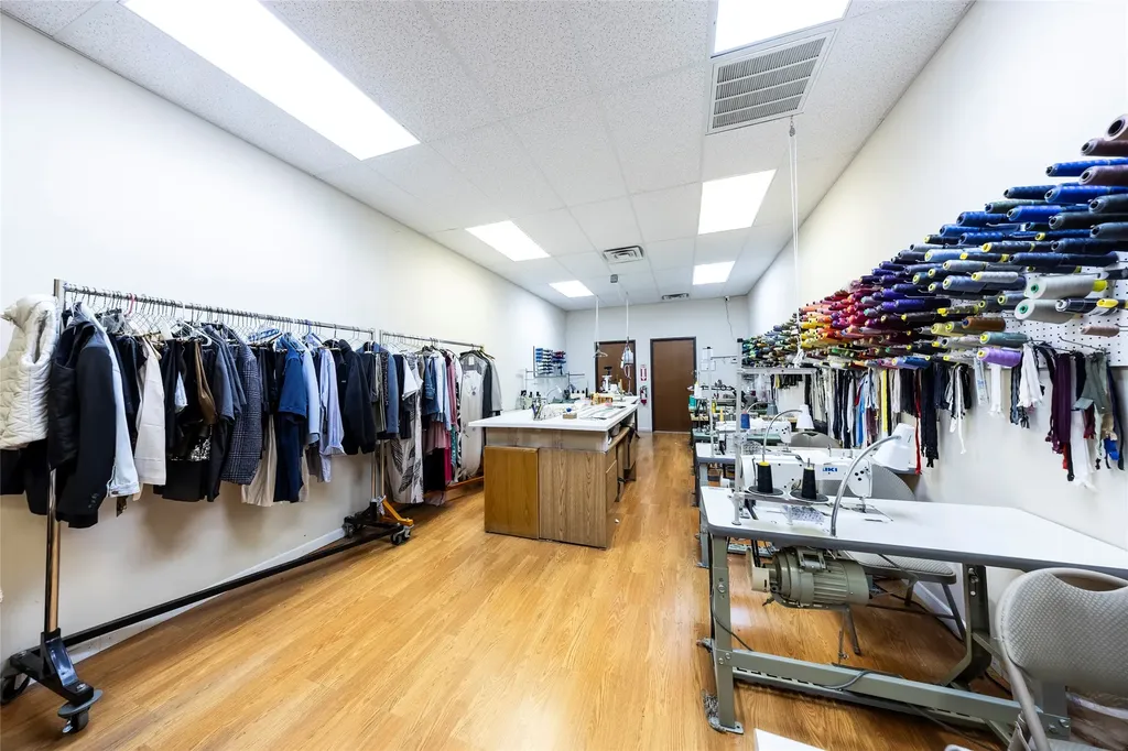 9986 Grapevine Highway Hurst TX 76054