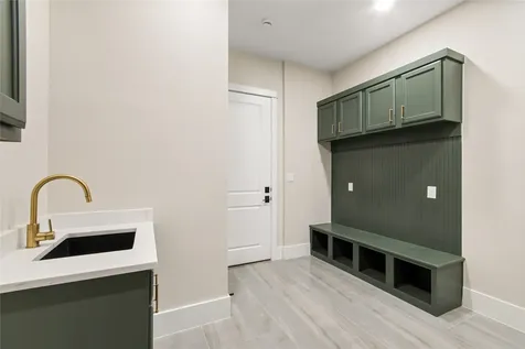 5622 Amherst Dallas TX 75209