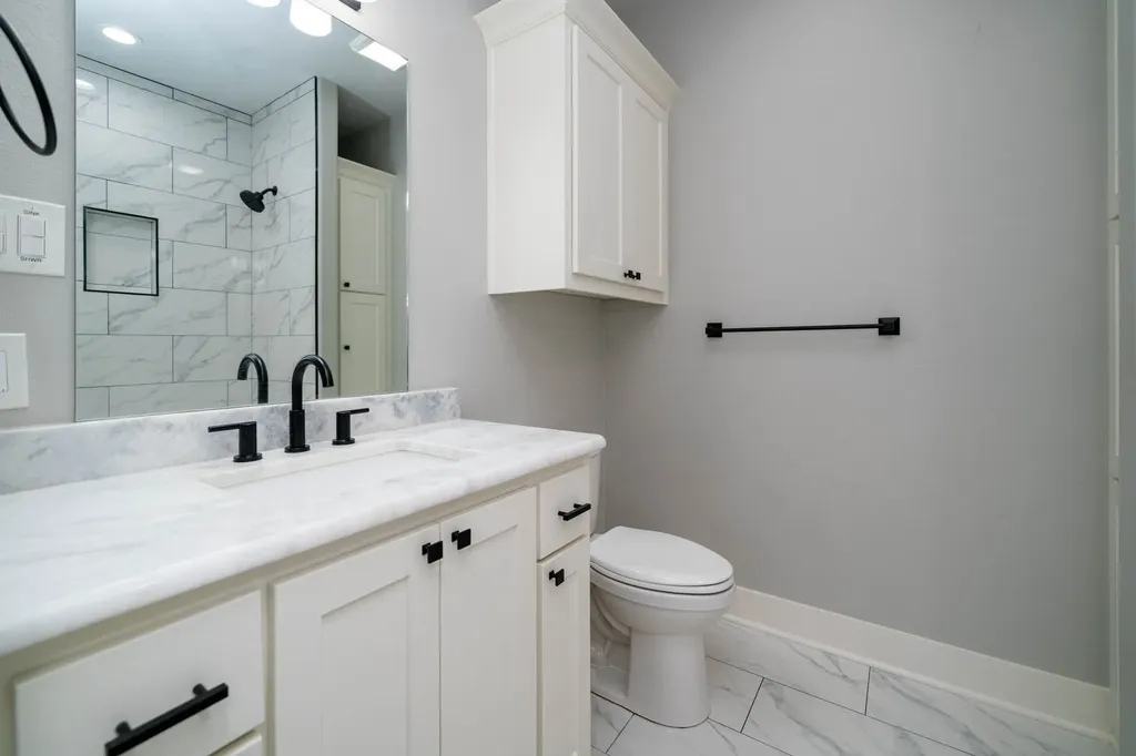 203 New Braunfels Hallsville TX 75650