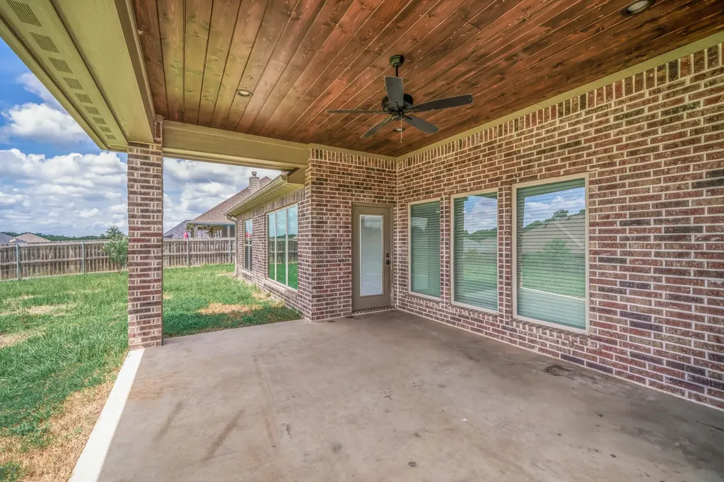 203 New Braunfels Hallsville TX 75650