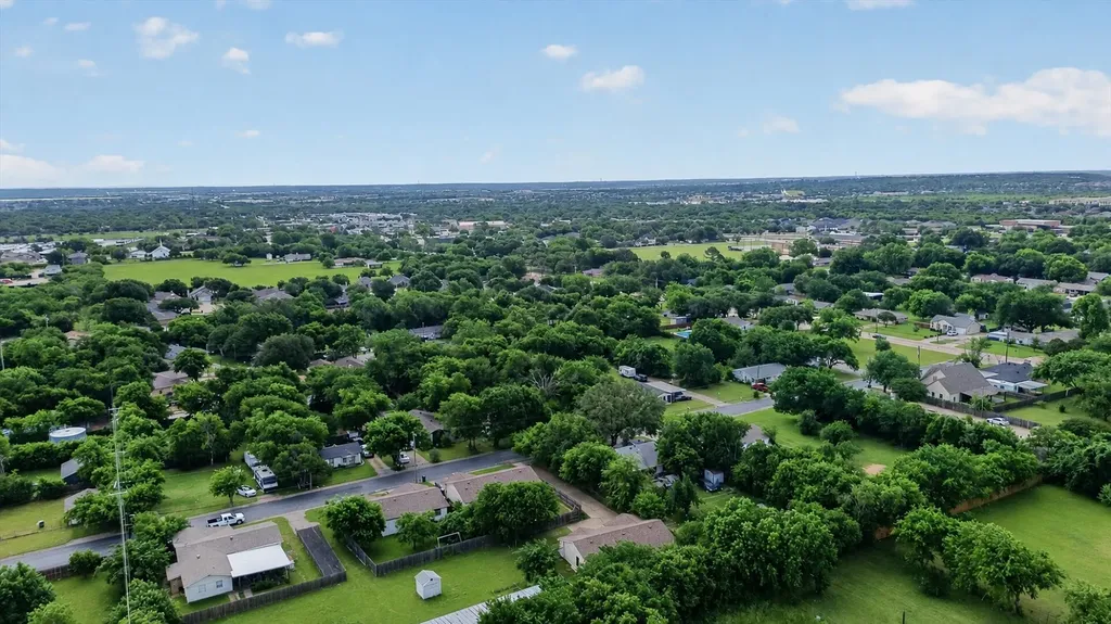 207 Water Lane Crowley TX 76036