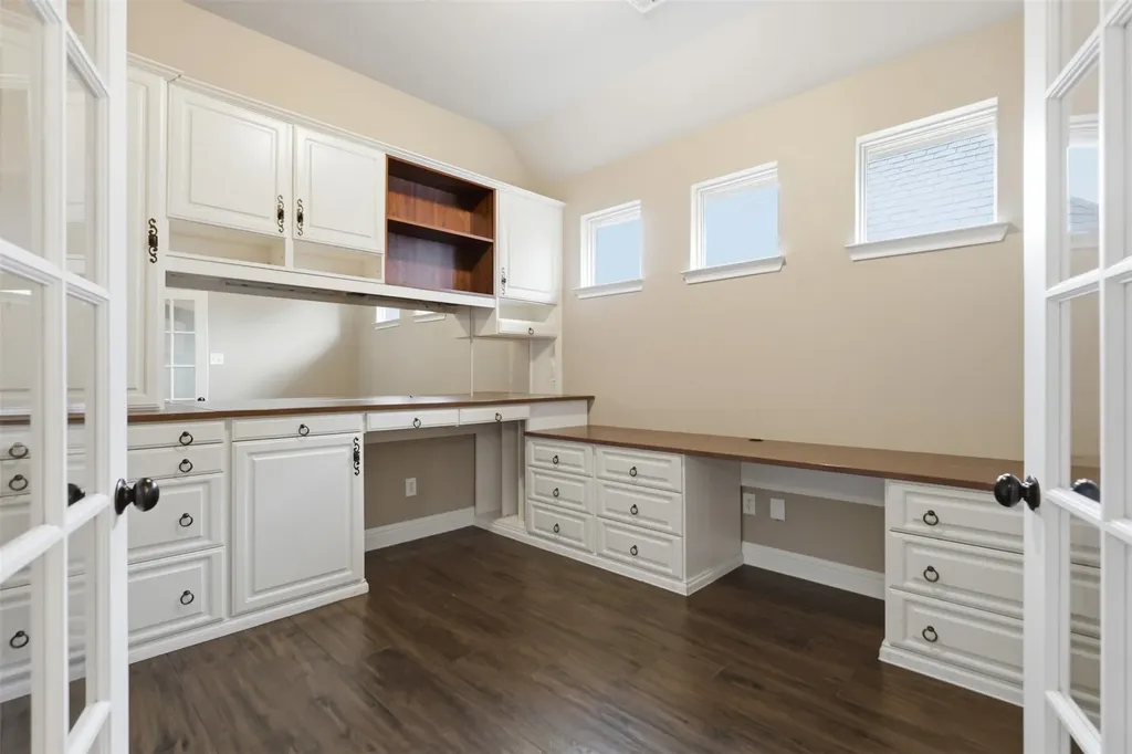 8601 Gracewood Drive Mckinney TX 75070