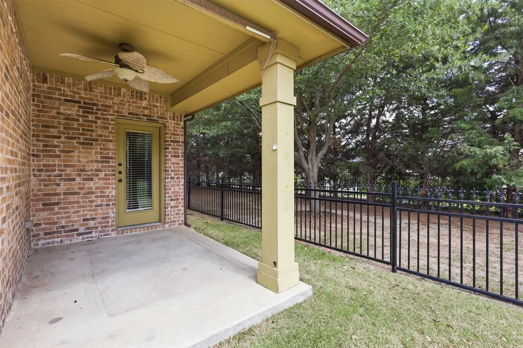 8601 Gracewood Drive Mckinney TX 75070