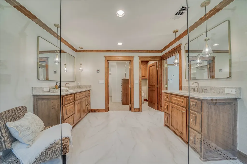 42 Leona Court Scroggins TX 75480