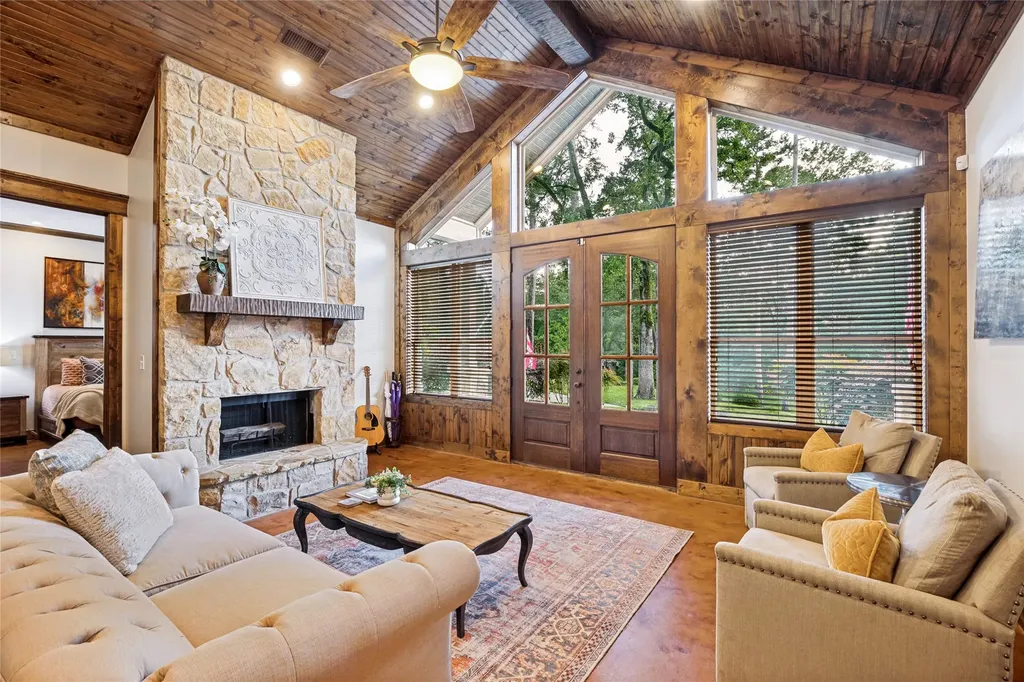 42 Leona Court Scroggins TX 75480