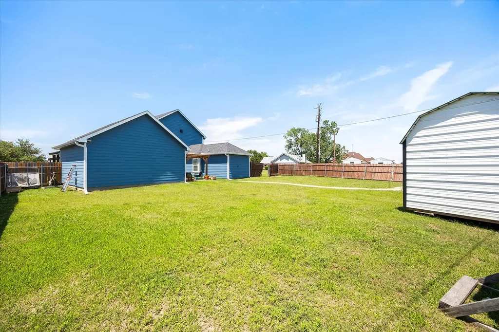 220 Swan Parkway East Tawakoni TX 75472