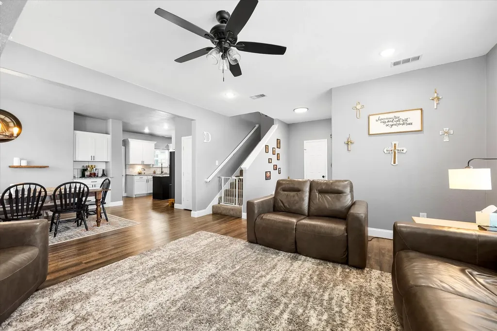 220 Swan Parkway East Tawakoni TX 75472