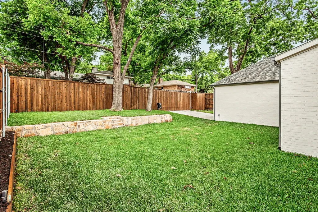 9624 Bellewood Drive Dallas TX 75238
