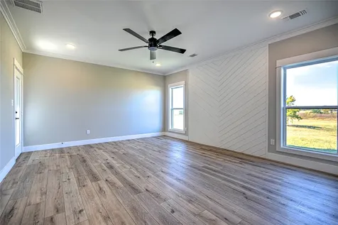 8186 S Lone Star Parkway Moody TX 76557