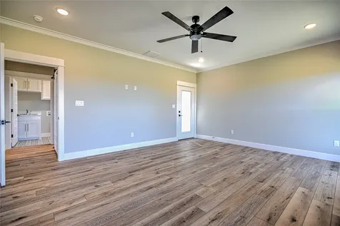 8186 S Lone Star Parkway Moody TX 76557
