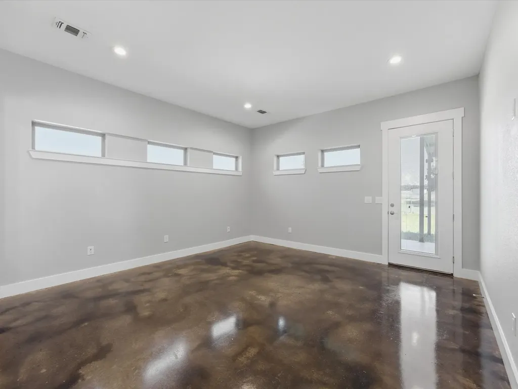 1184 County Road 1785 Sunset TX 76270