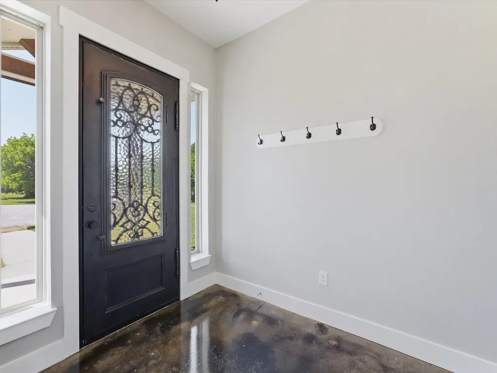 1184 County Road 1785 Sunset TX 76270