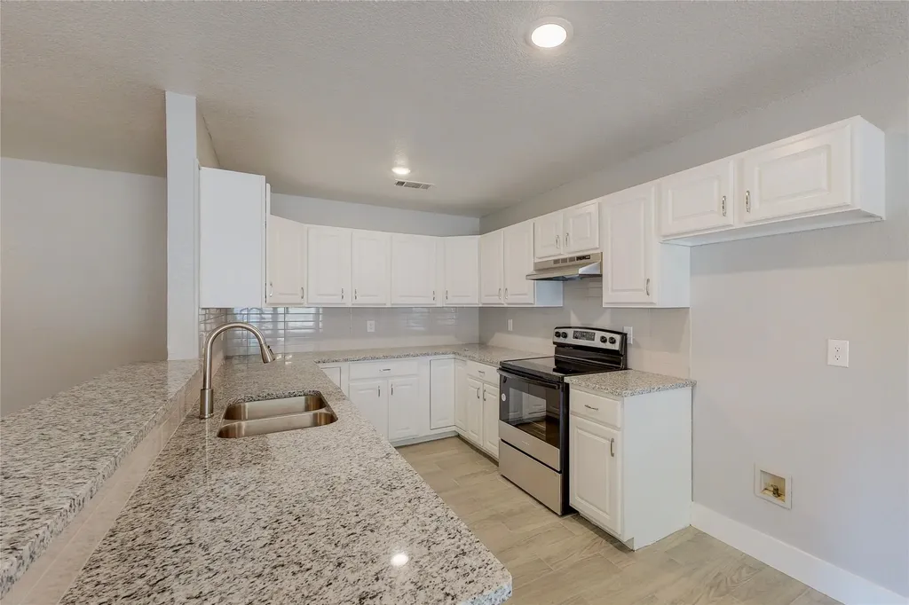 7610 Highway 34 Scurry TX 75158
