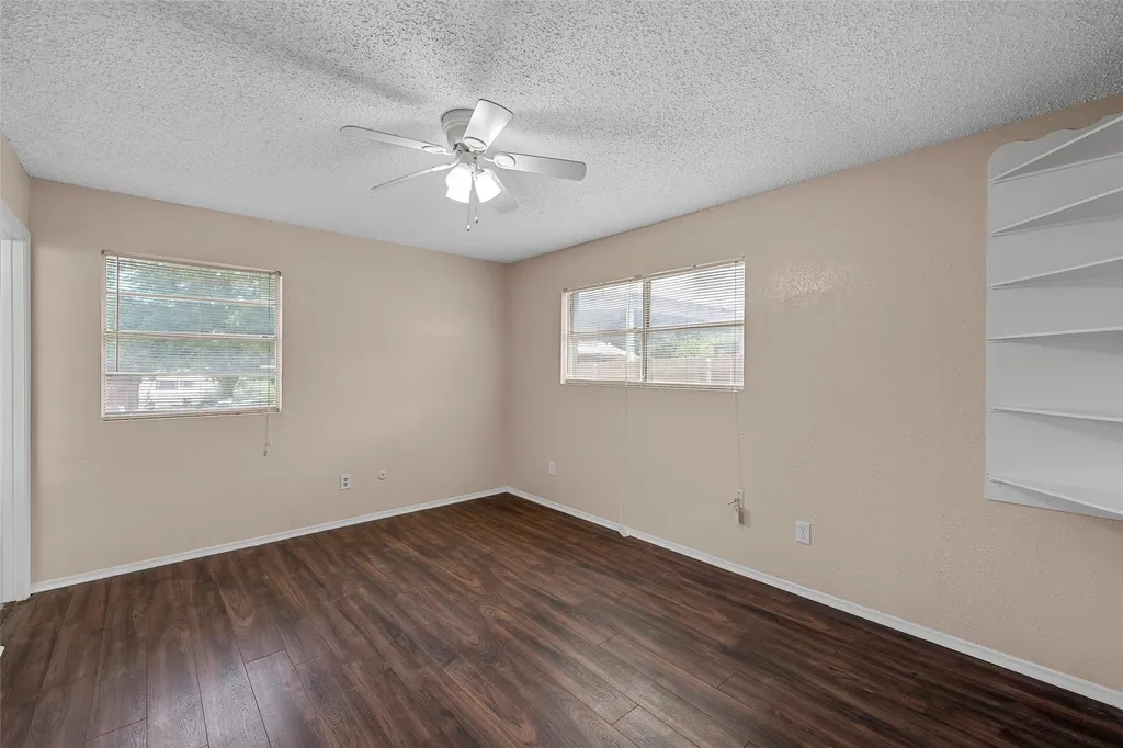 549 Dison Drive Robinson TX 76706