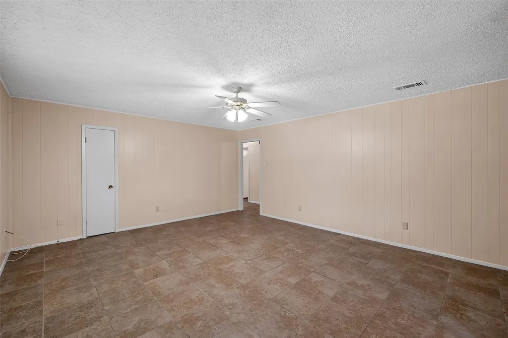 549 Dison Drive Robinson TX 76706