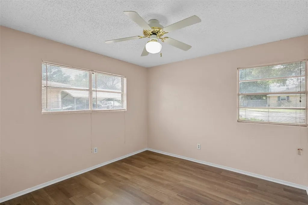 549 Dison Drive Robinson TX 76706