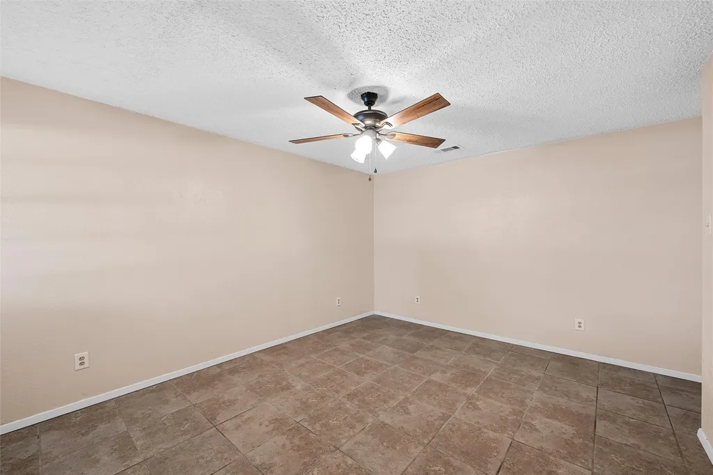 549 Dison Drive Robinson TX 76706