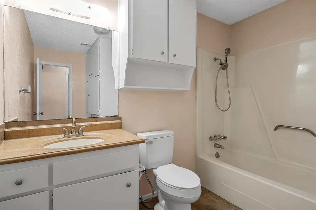 549 Dison Drive Robinson TX 76706