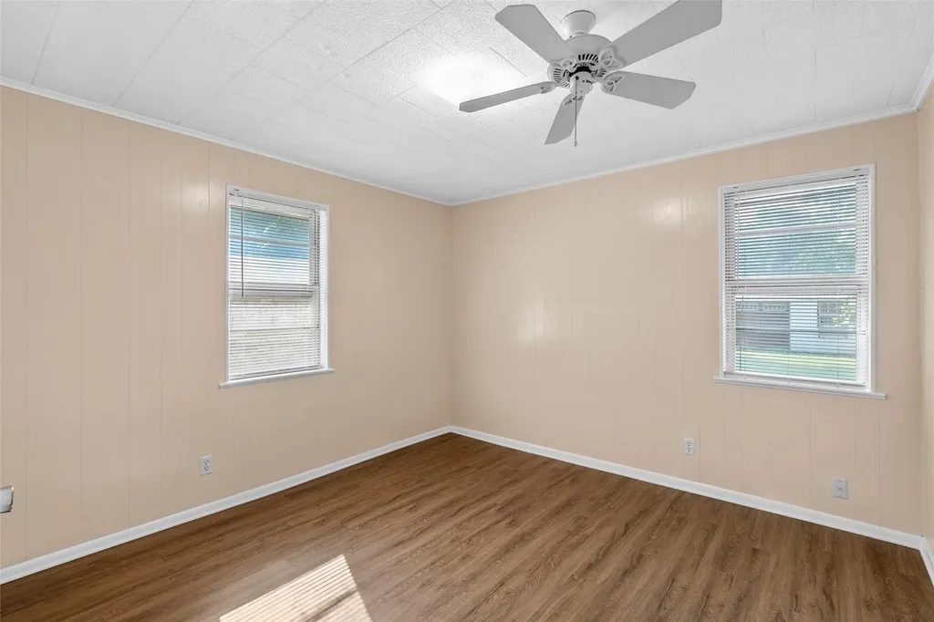 111 E Dawn Drive Robinson TX 76706