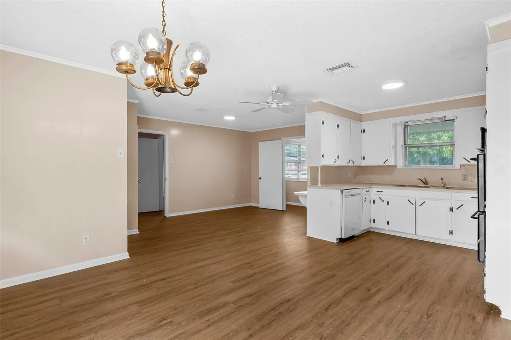 111 E Dawn Drive Robinson TX 76706