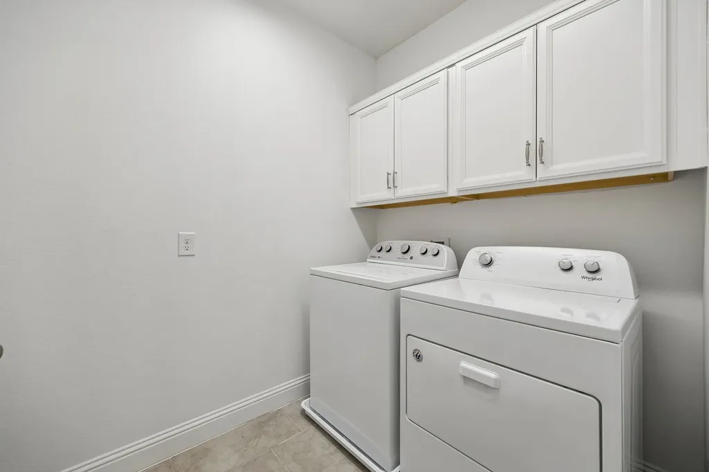 1735 Wittington Place Farmers Branch TX 75234