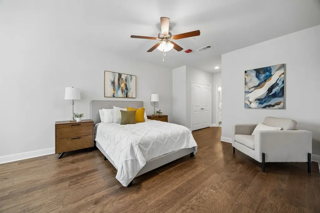 1735 Wittington Place Farmers Branch TX 75234