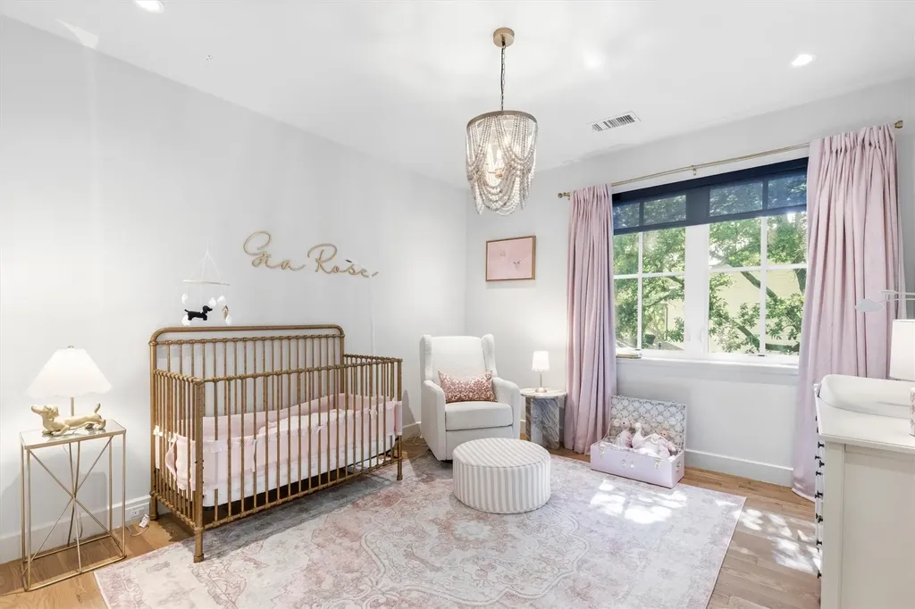 3867 Van Ness Lane Dallas TX 75220