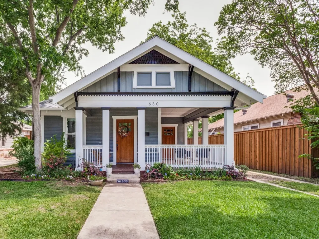 Dallas TX, 630 N Edgefield Avenue
