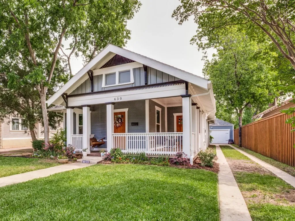 630 N Edgefield Avenue Dallas TX 75208