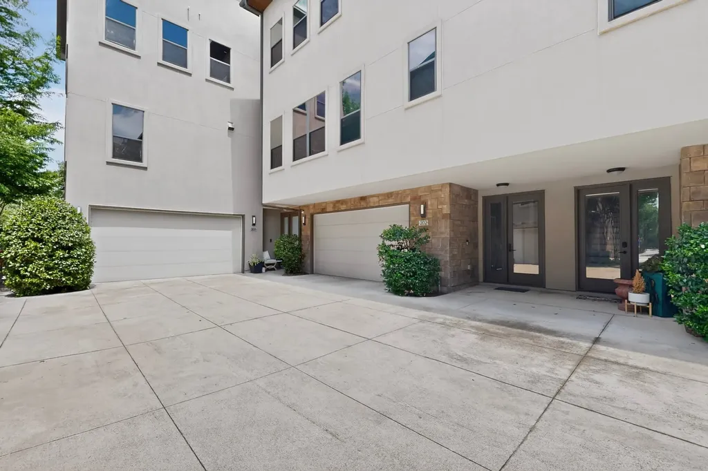 1717 Annex Avenue Dallas TX 75204