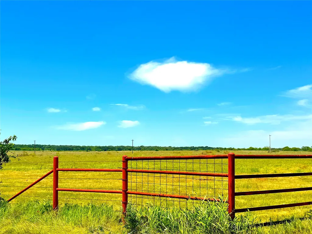 Tbd W Fm 52 Whitt TX 76490