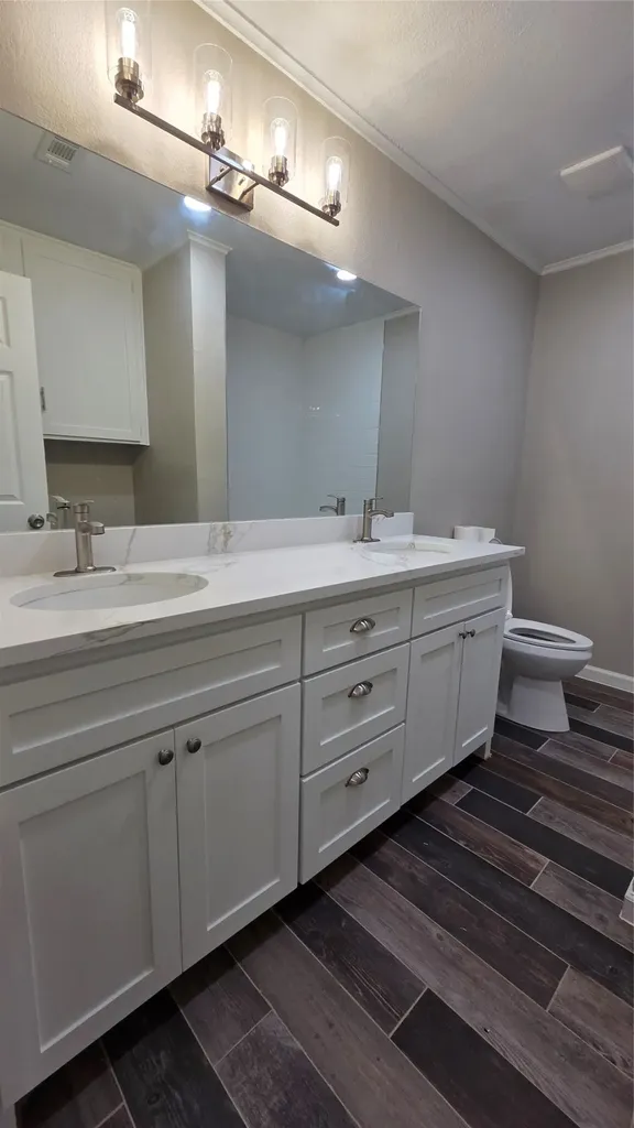 108 County Road 1102 Streetman TX 75859