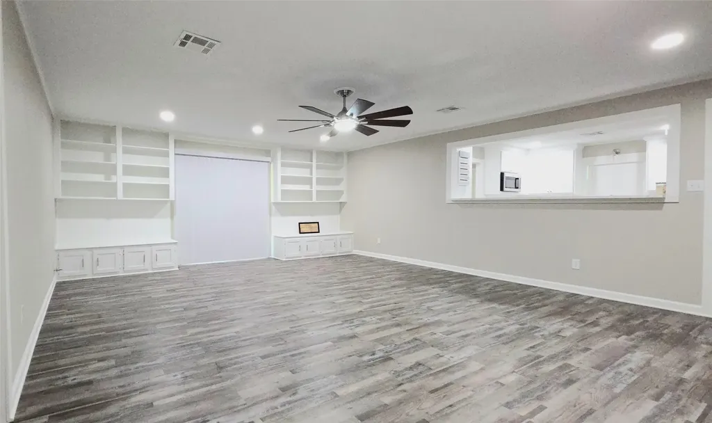 108 County Road 1102 Streetman TX 75859