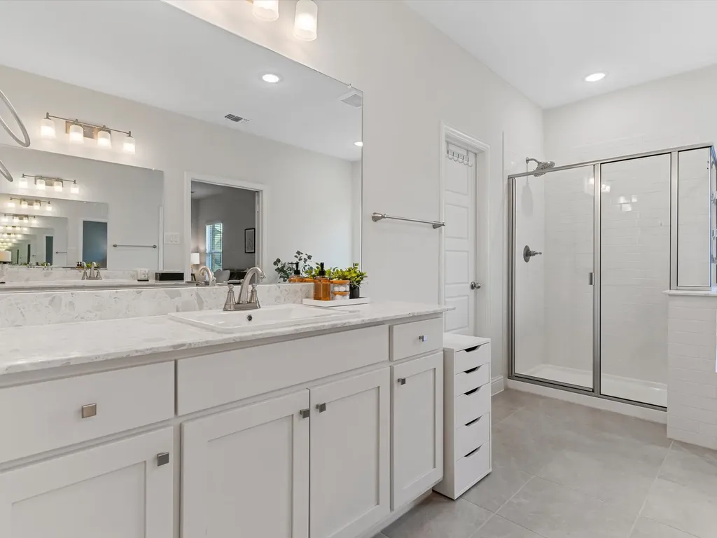 12953 Wimbledon Way Farmers Branch TX 75234