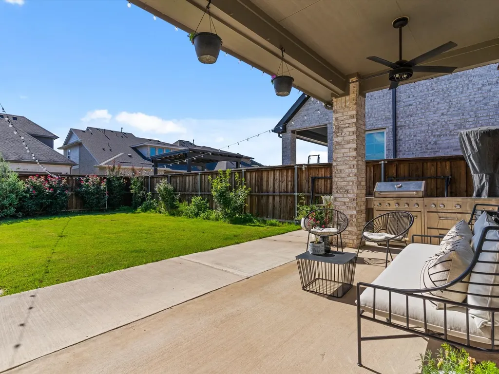 12953 Wimbledon Way Farmers Branch TX 75234