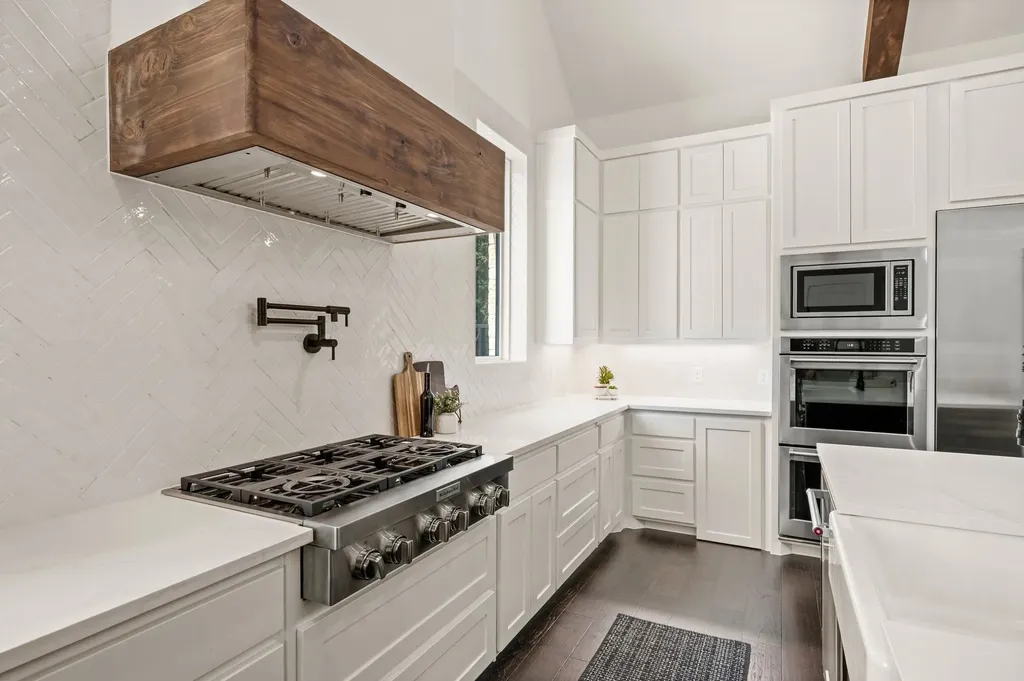 160 S Woodland Trail Double Oak TX 75077