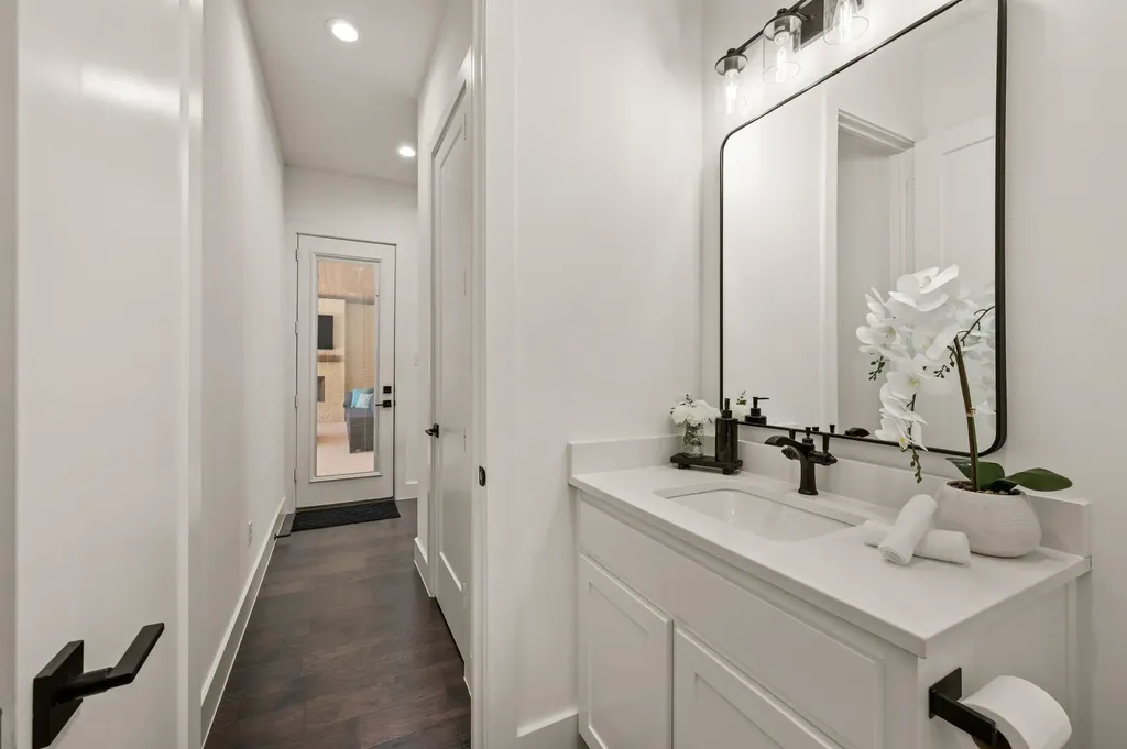 160 S Woodland Trail Double Oak TX 75077