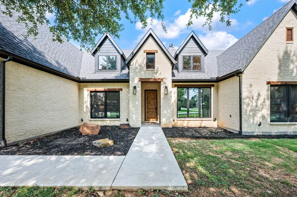160 S Woodland Trail Double Oak TX 75077