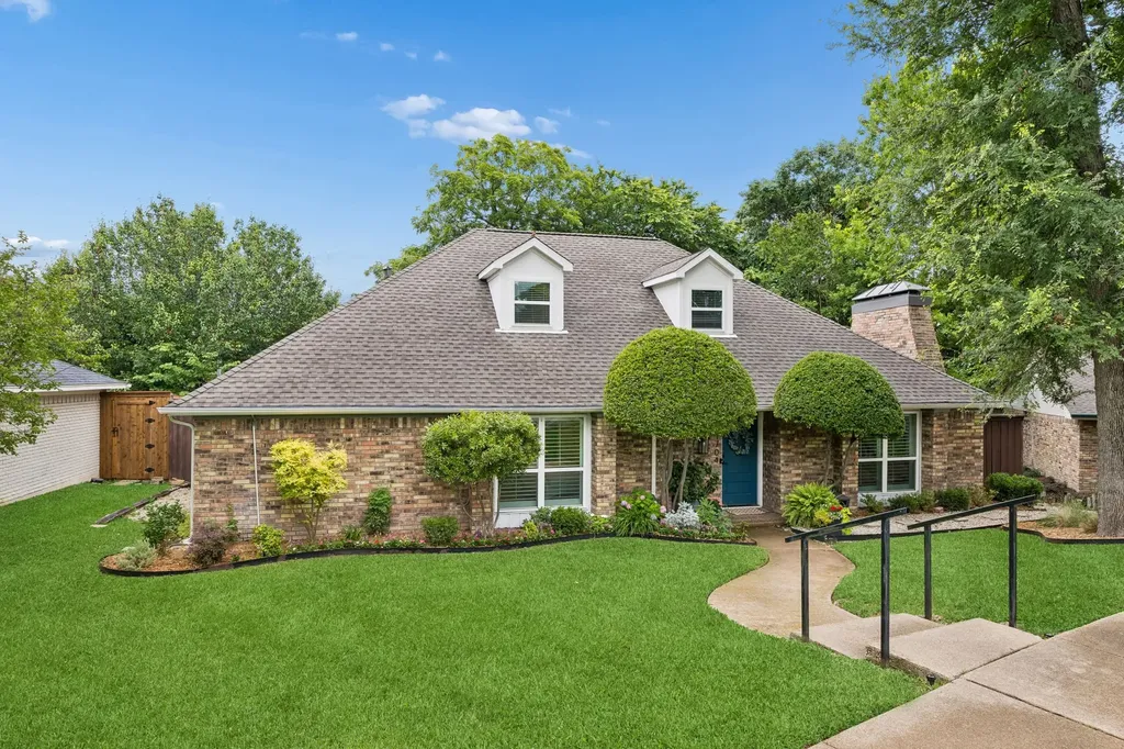 7704 Lemmonwood Drive Dallas TX 75231