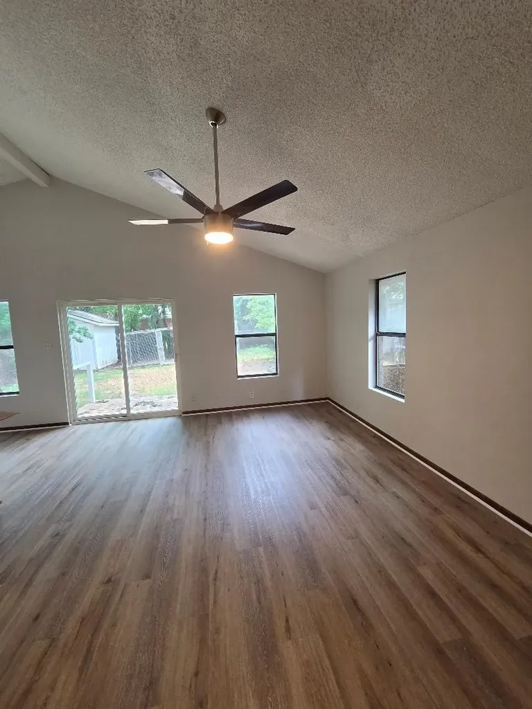 8109 Tinsley Lane White Settlement TX 76108