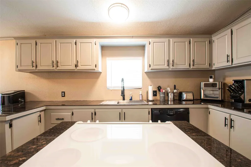 266 Hickory Hills Drive Murchison TX 75778